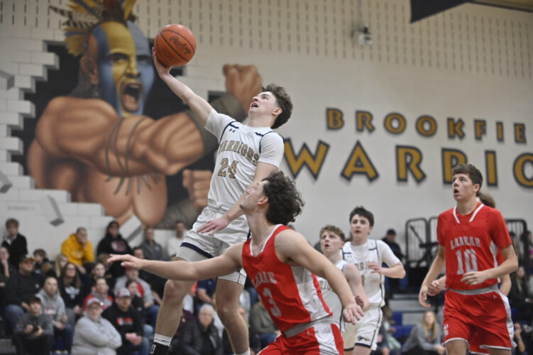 Brookfield locks down LaBrae to clinch critical MVAC matchup